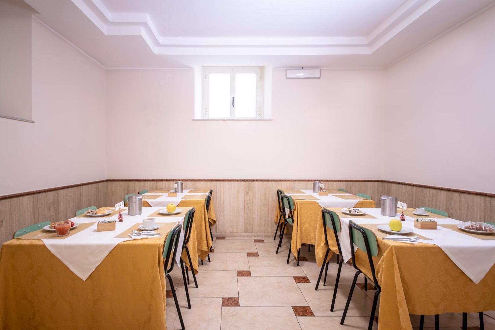 Casa San Giuseppe Hotel Rome Exterior photo